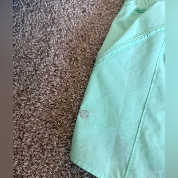 Lululemon Track That Shorts Mid Rise - Picture 3 of 6